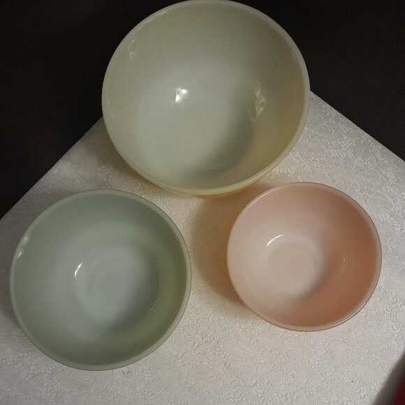VTG  Fire King  Mixing Bowls "Sunnyside Set"  Set of 3 - Picture 3 of 5